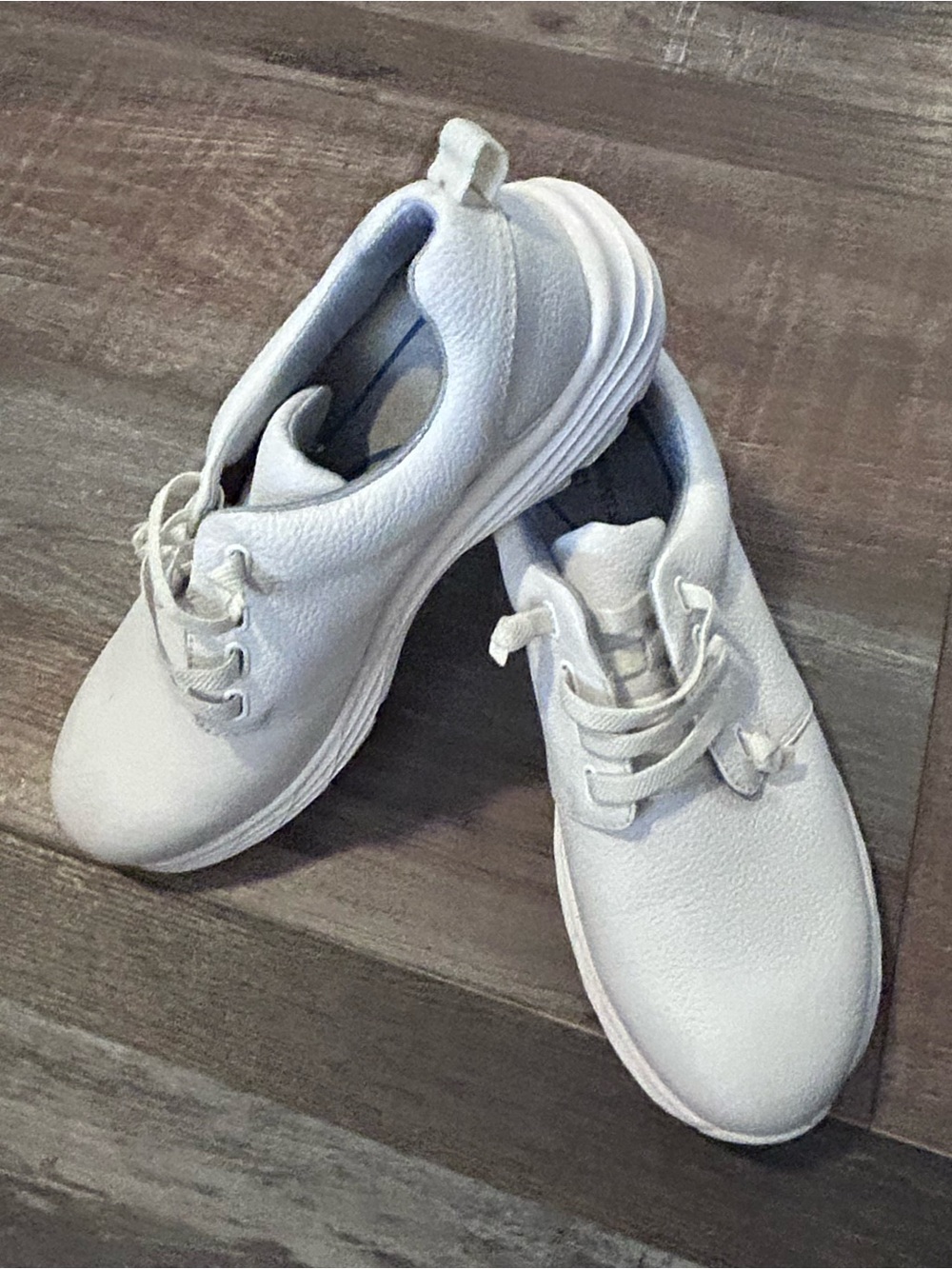 50%offw❤️ Nurse Mates Align velocity white  Leather Women’s laceup Sneaker 8 S17